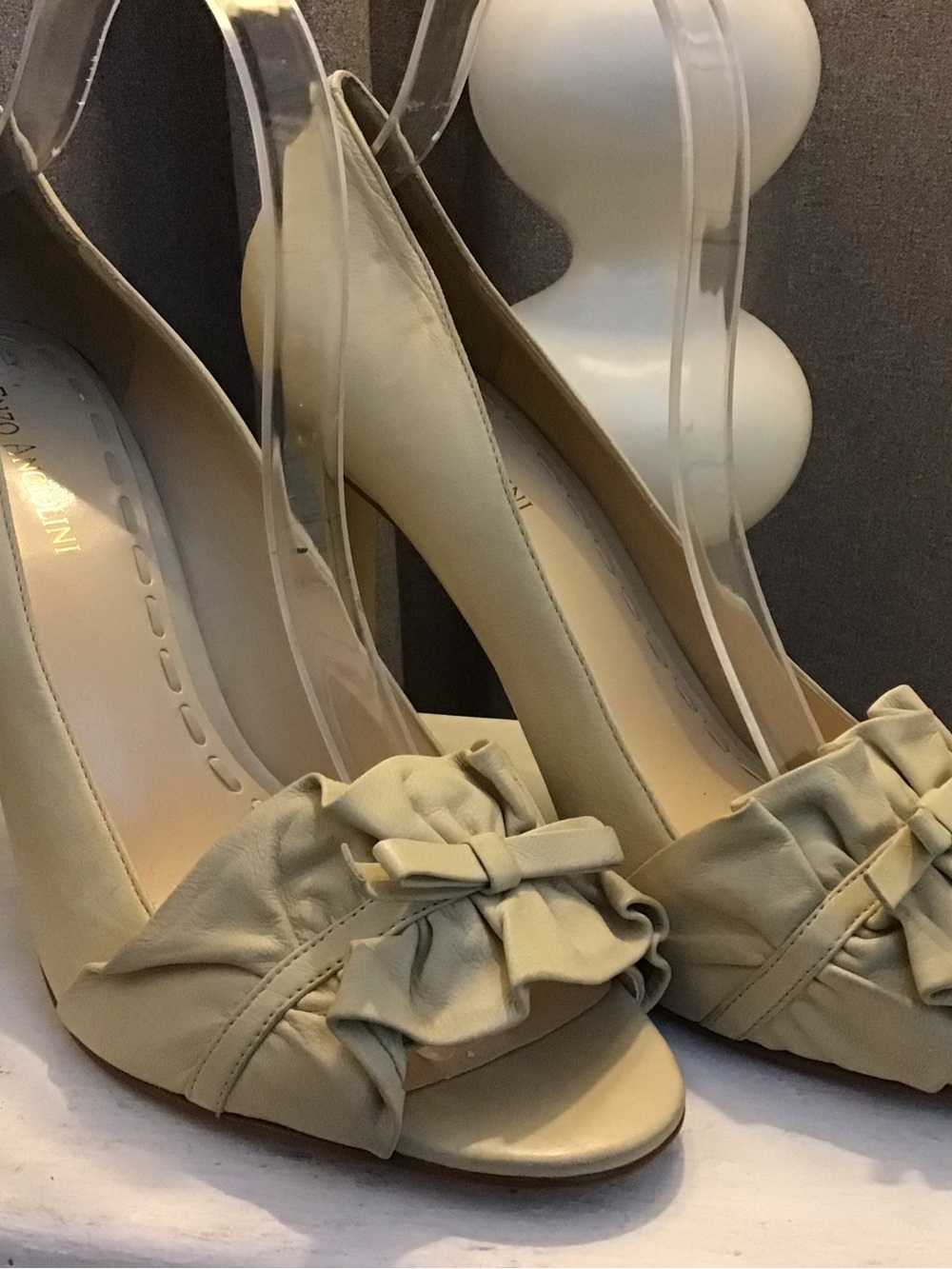 Enzo Angiolini Light Cream Open-Toe Ruffle Bow Heels